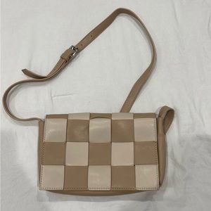 Neutral Color Woven Bag